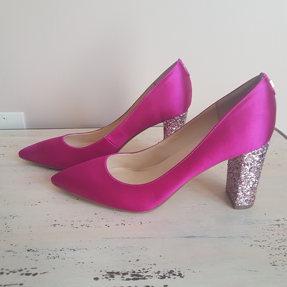 ❤Ivanka Trump❤ Pink Bling Shoes - Picture 3 of 10